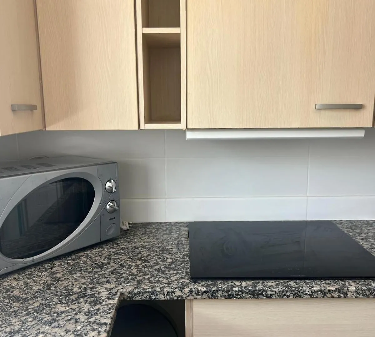 Bonito Apartamento En El Centro De Rosas Av-77 0*, Roses
